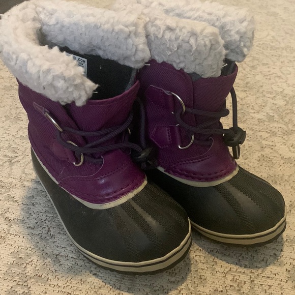 Girls Sorel Boots - Picture 1 of 4